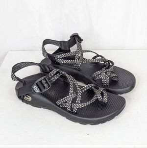 Chaco ZX 2 Double Strap Criss Cross Hiking Adventure Sandals Black And White